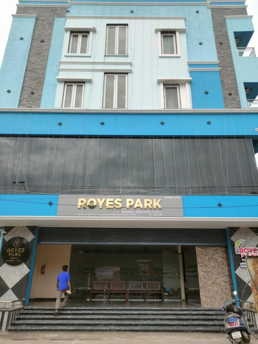 צ'נאי Royes Park Rooms & Mini Party Hall מראה חיצוני תמונה